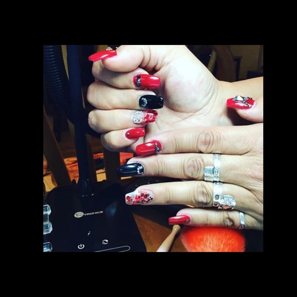 Meet your Posher, Angie - Picture 8 of 8